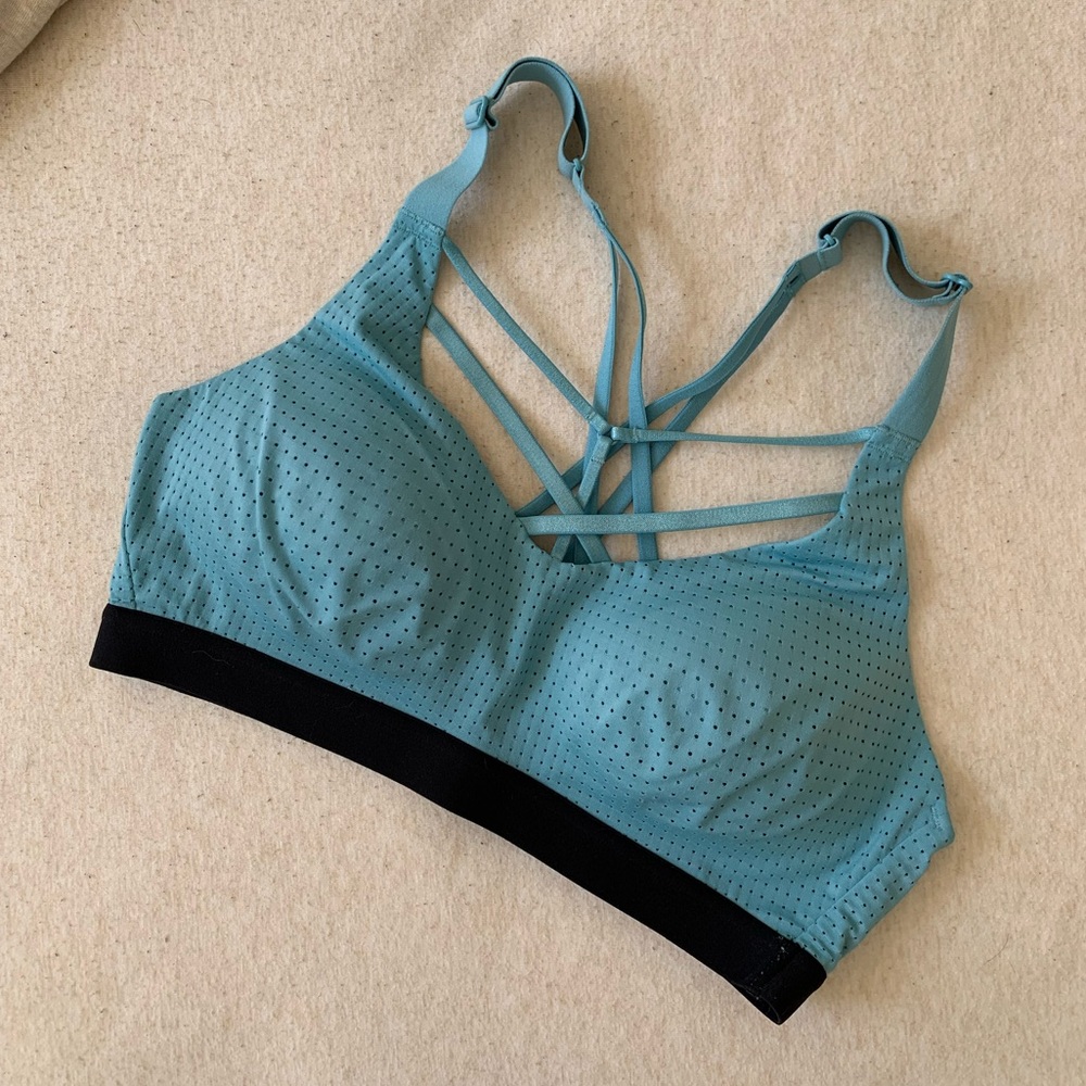 Victoria’s Secret | 34B Baby Blue Sports Bra